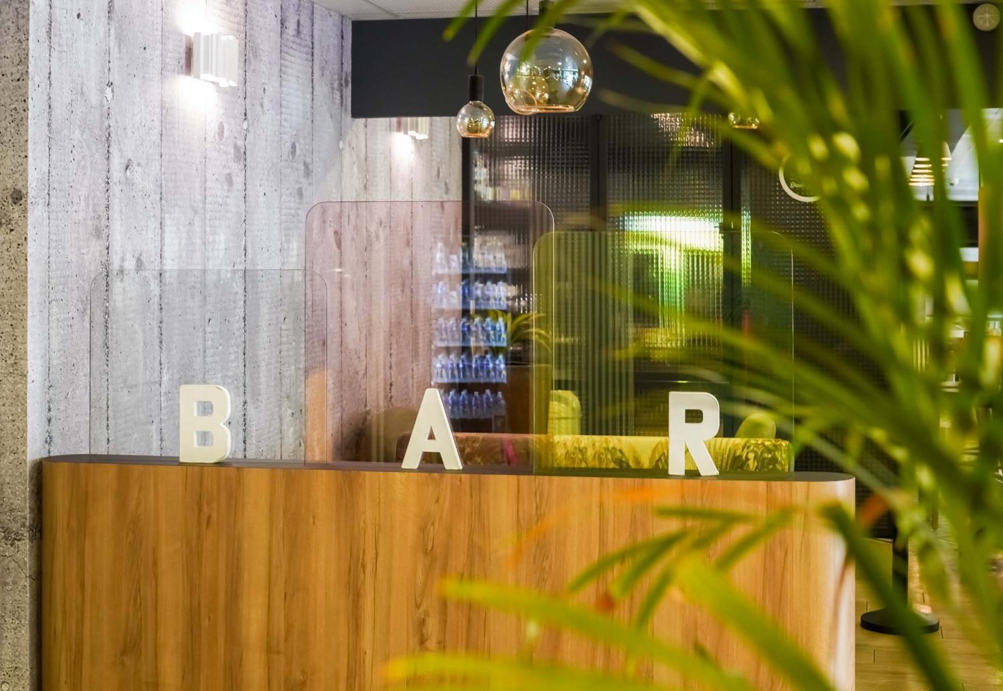 Hotel Paris Parc Des Expositions 3*